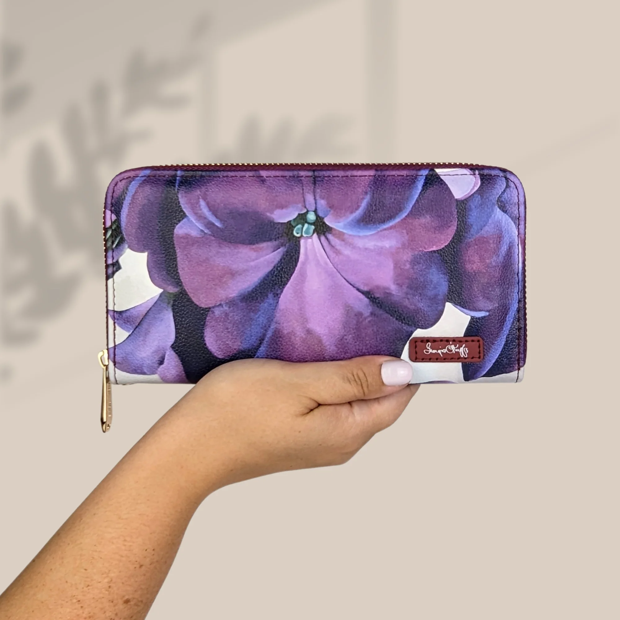 Georgia O'Keeffe Petunia Wristlet Wallet - Floral Art Vegan Leather Organizer - Image 4
