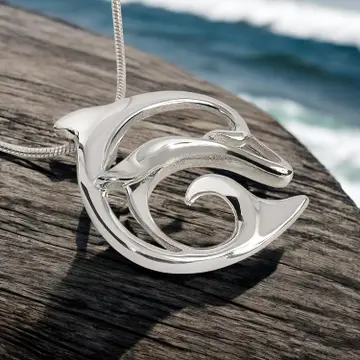 Sculpted Silver Dolphin Necklace - Image 9