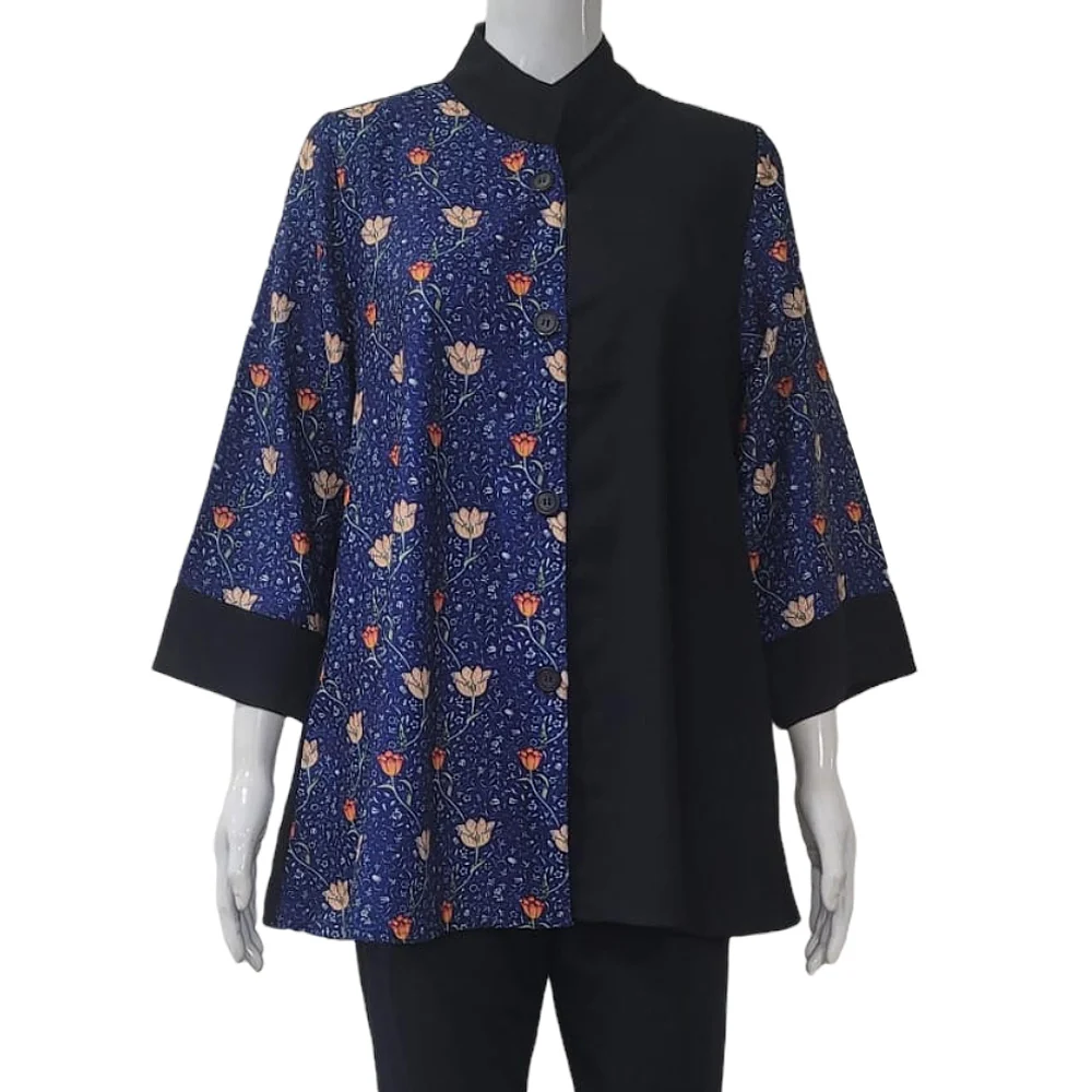 William Morris Garden Tulips Swing Art Top - Image 2